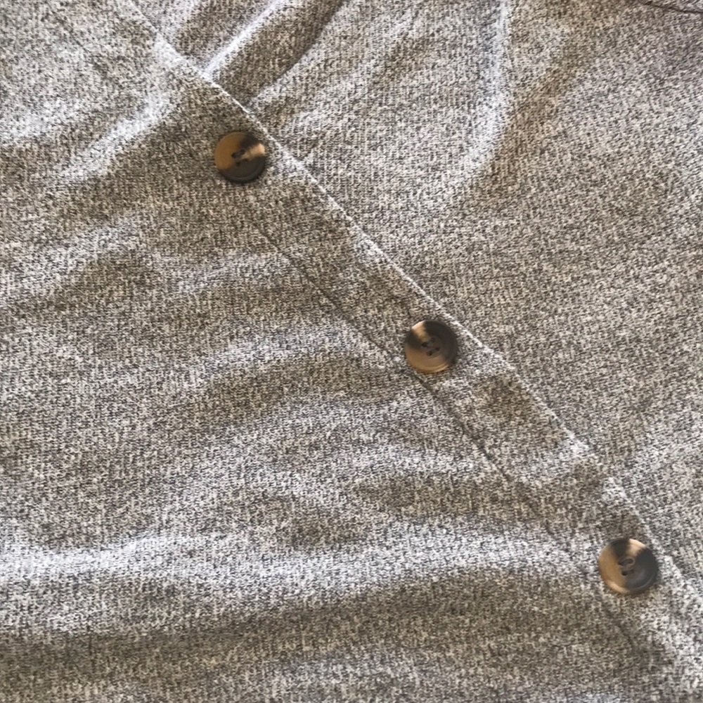 Pink Rose grey top - Picture 2 of 4